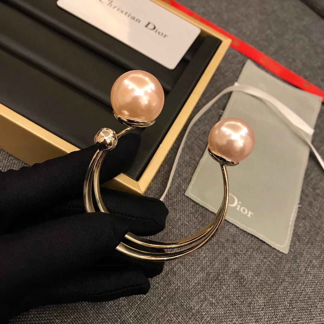Minimalist Pearl Cuff Bracelet
