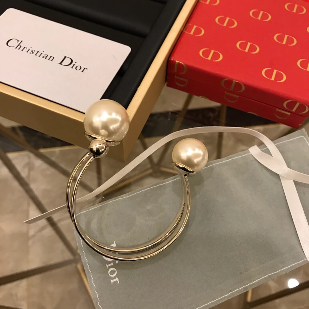Minimalist Pearl Cuff Bracelet