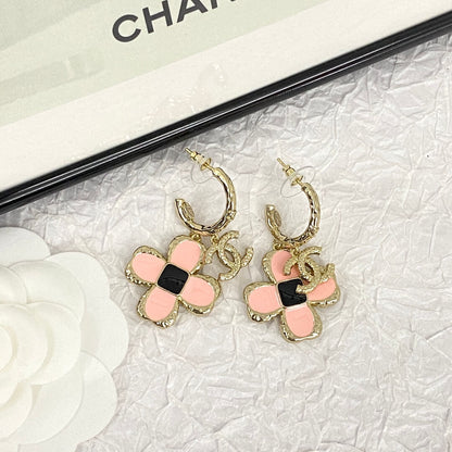 Color-Blocked Clover Earrings