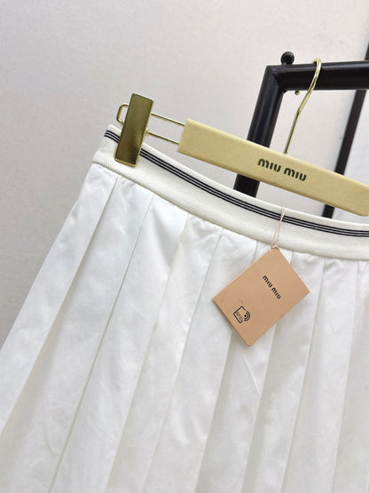 Contrast Rib-Knit Waist Pleated Midi Skirt