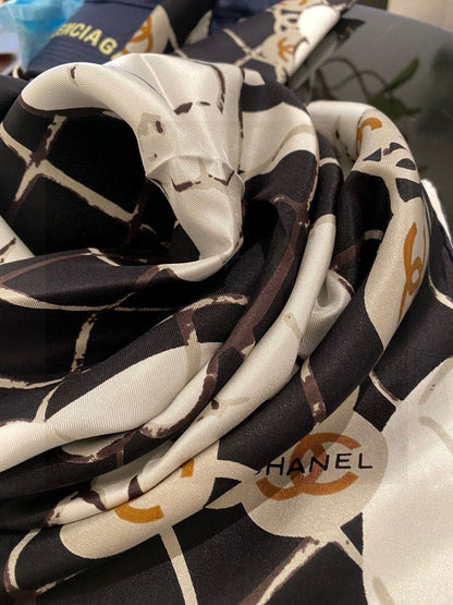 Geometric Lattice Floral Silky Scarf